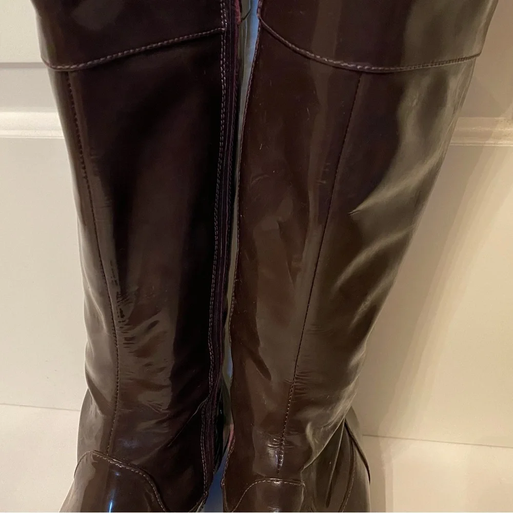 COLE HAAN BOOTS SHOES TALL PURPLE PATENT SHINY RAIN ZIP SIDE SIZE 8M